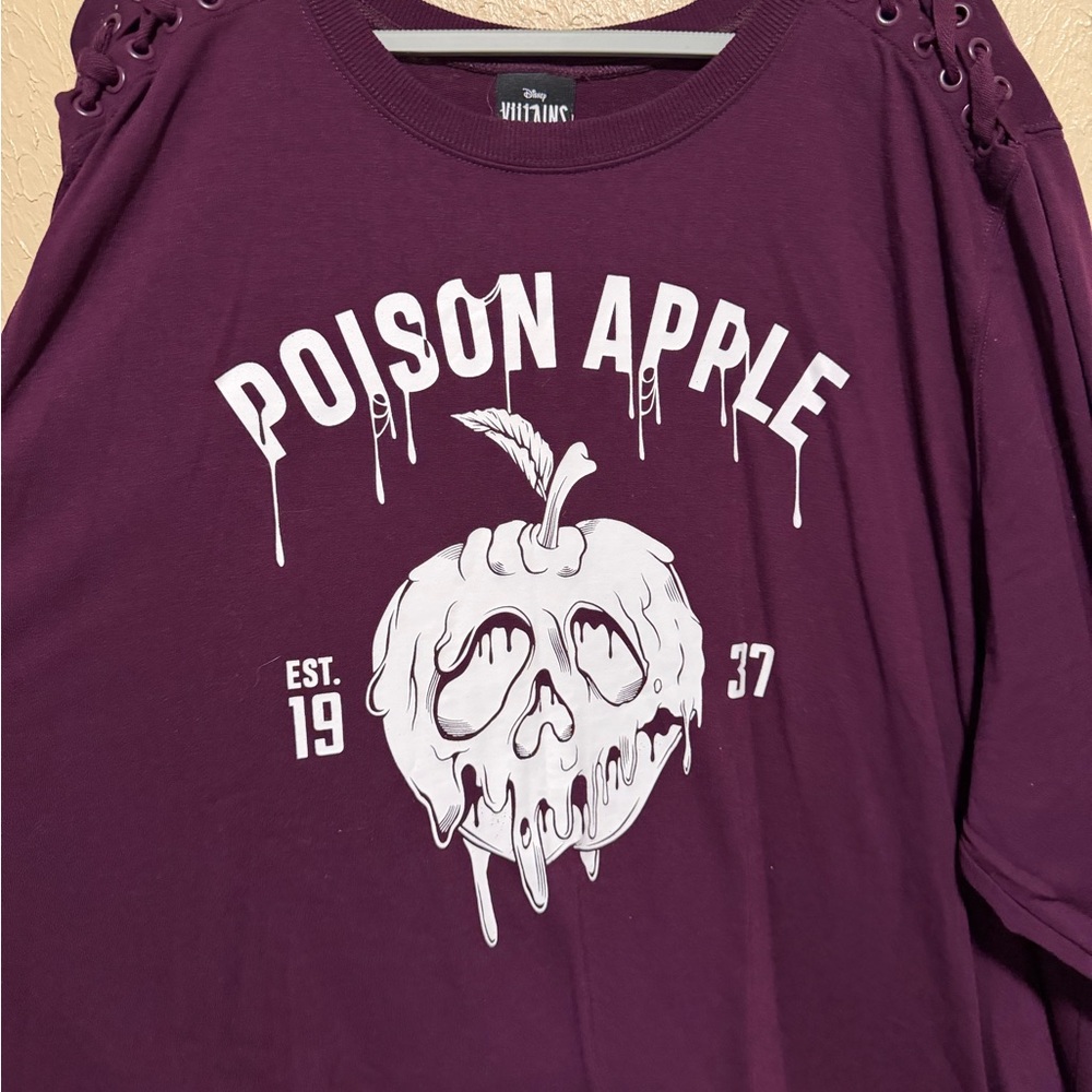 Torrid Disney Poison Apple‎ Burgundy Sweatshirt 6X Plus Size Snow White - Picture 7 of 7